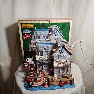 Lemax Christmas Village Dockside Bait and Tackle Building